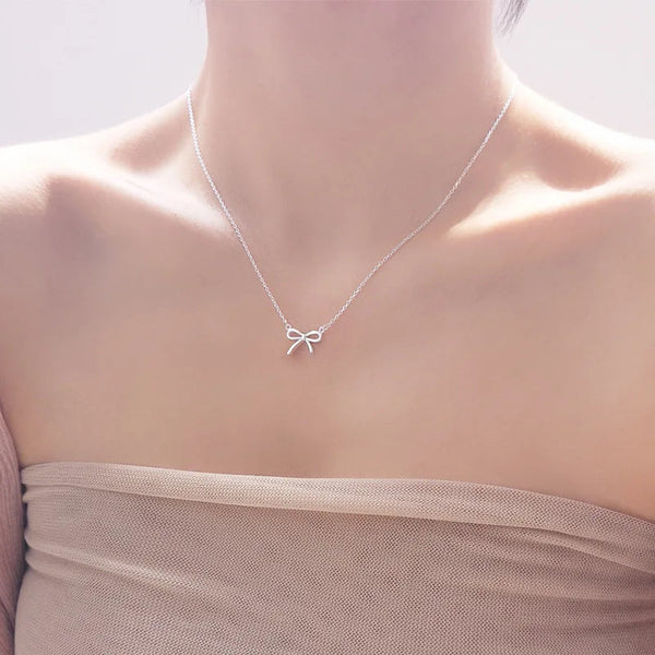 Delicate Bowknot Necklace