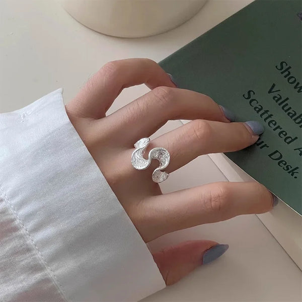 Geometric Wave Ring