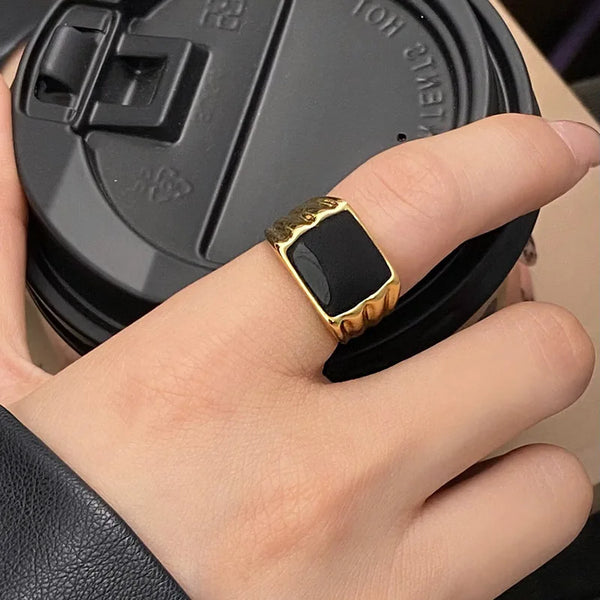 Gold Black Stone Vintage Ring