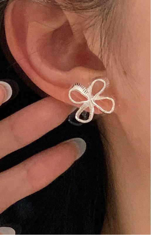 Hollow Flower Earrings