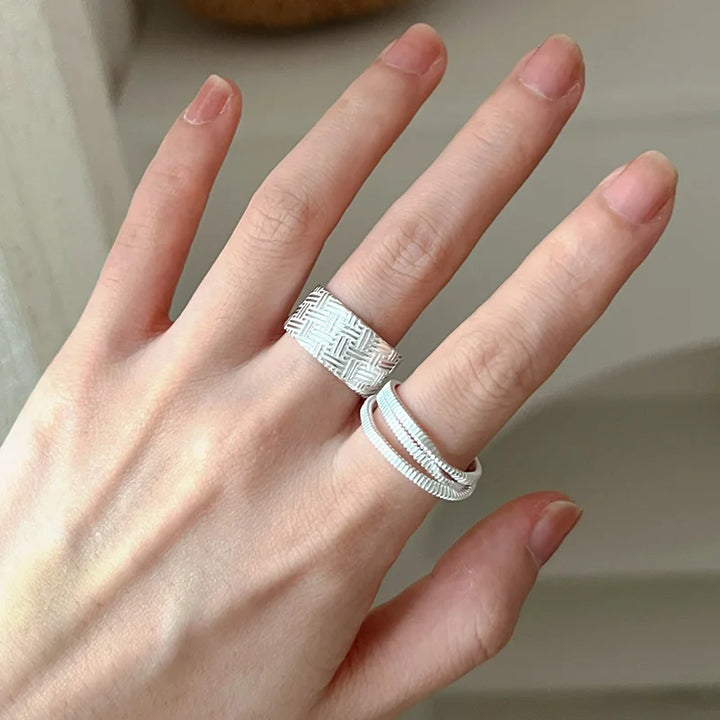 Irregular Multilayer Line Ring