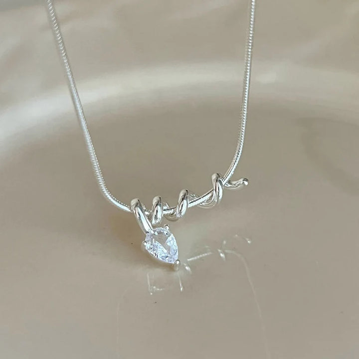 Line Winding Zircon Necklace Necklace