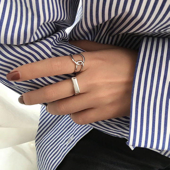 Minimalist Twining Retro Rings