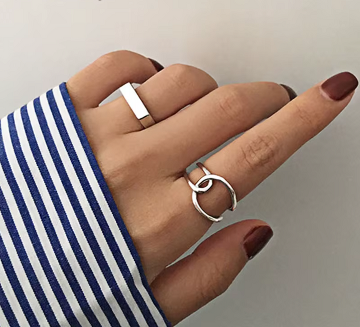 Minimalist Twining Retro Rings