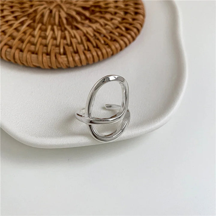 Minimalist Winding Irregular Ring Silver resizable