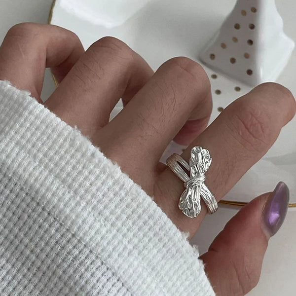 Retro Bowknot Ring