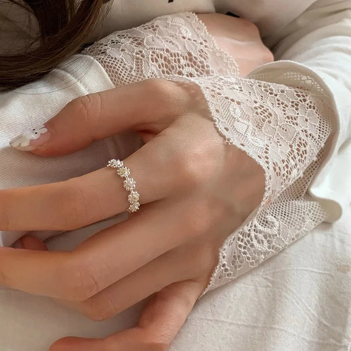 Retro Flower Geometric Ring