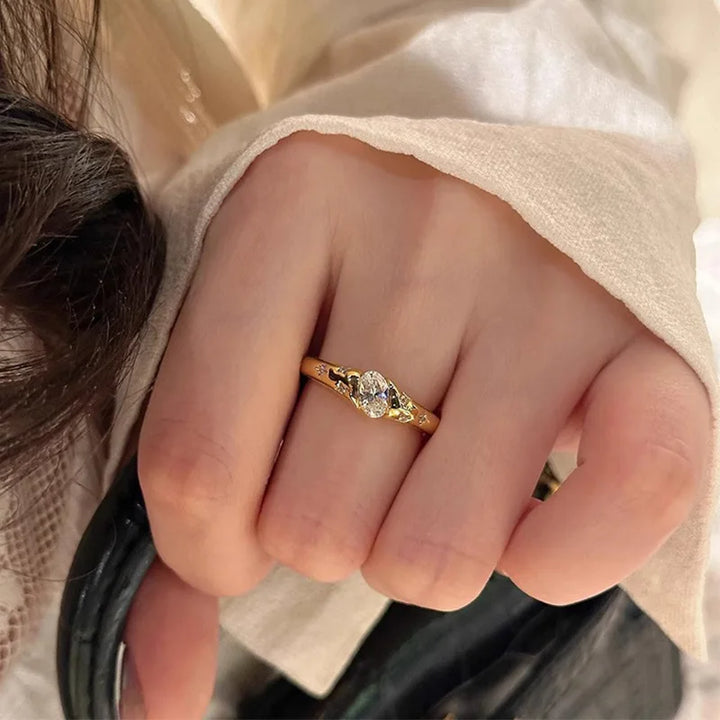 Sparkling Ellipse Zircon Ring