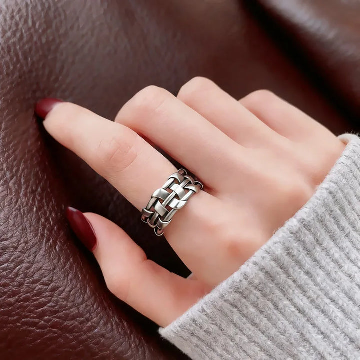 Vintage Hollow Geometry Ring