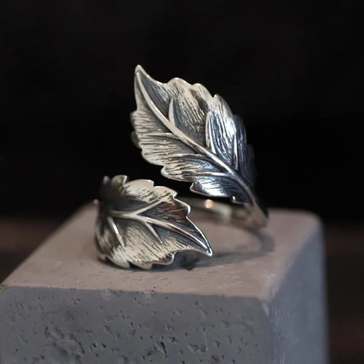 Vintage Leaves Ring