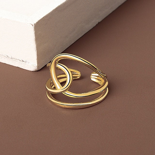 Interlope Ring