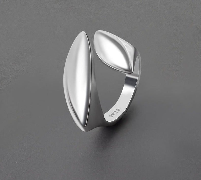 Smooth Drop Personality Ring